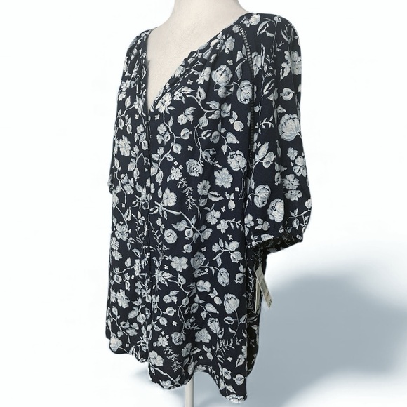 Angels Blouse - Picture 4 of 6